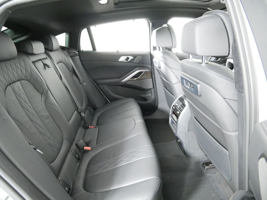 2023 BMW X6 xDrive40i 29