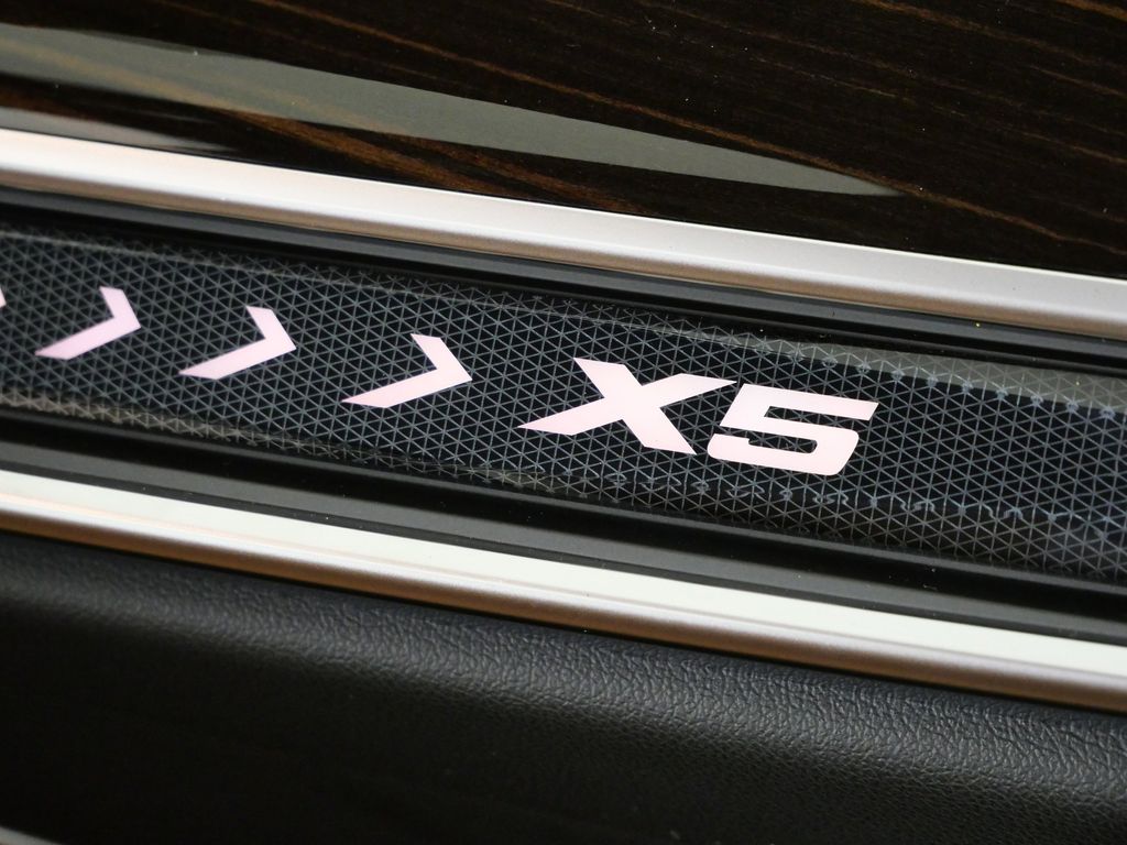 Thumbnail: 2026 BMW X5 - 24