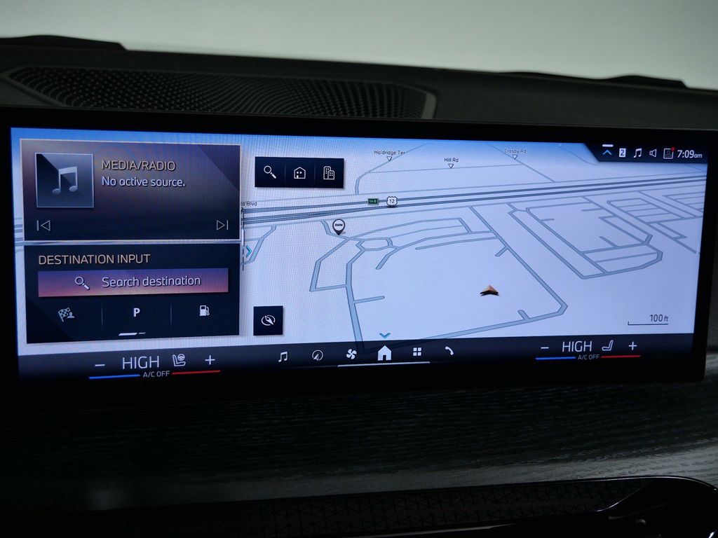 Thumbnail: 2025 BMW 4 Series - 45
