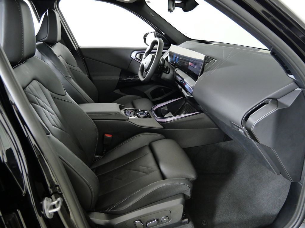 Thumbnail: 2026 BMW X3 - 21