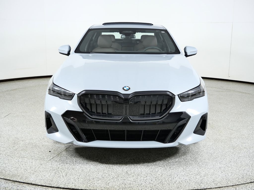 Thumbnail: 2026 BMW 5 Series - 2