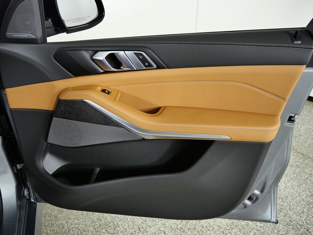 Thumbnail: 2026 BMW X5 - 21