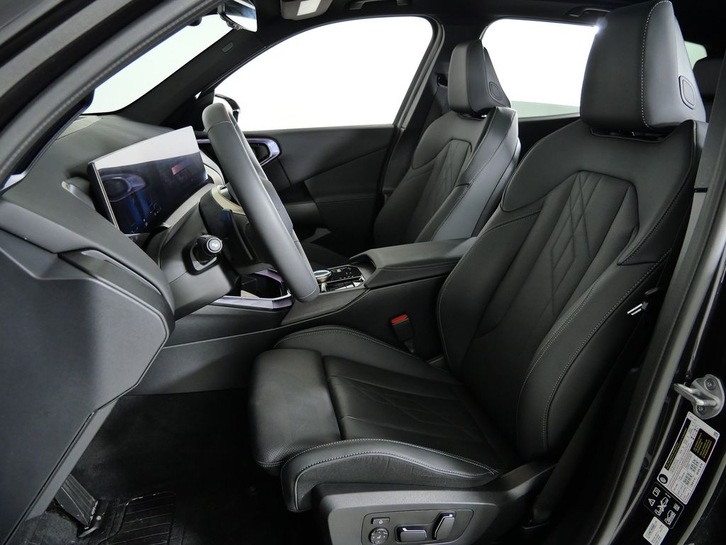 Thumbnail: 2025 BMW X3 - 39