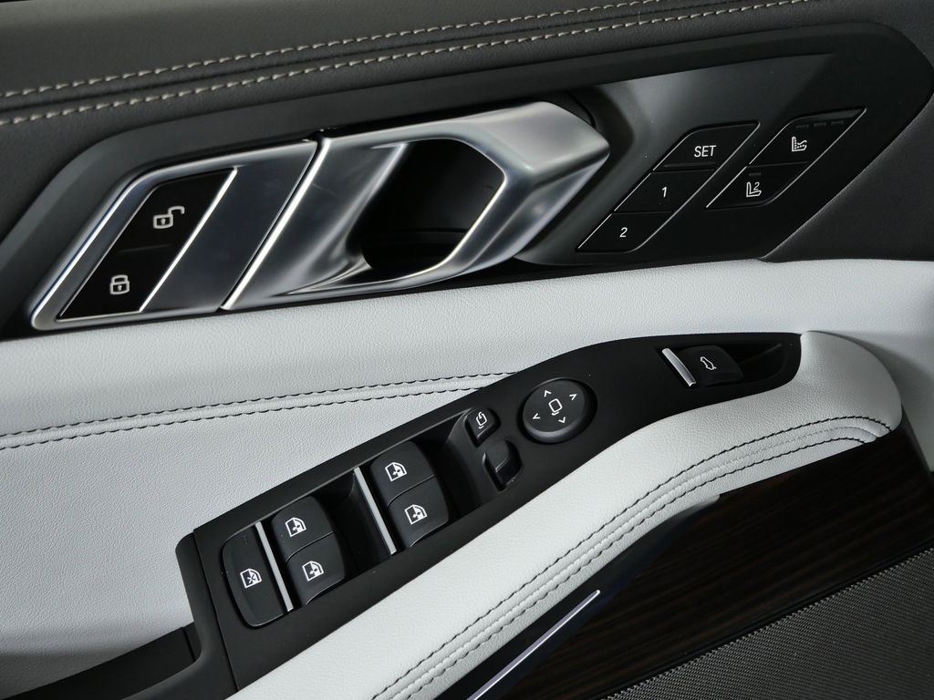 Thumbnail: 2026 BMW X5 - 37