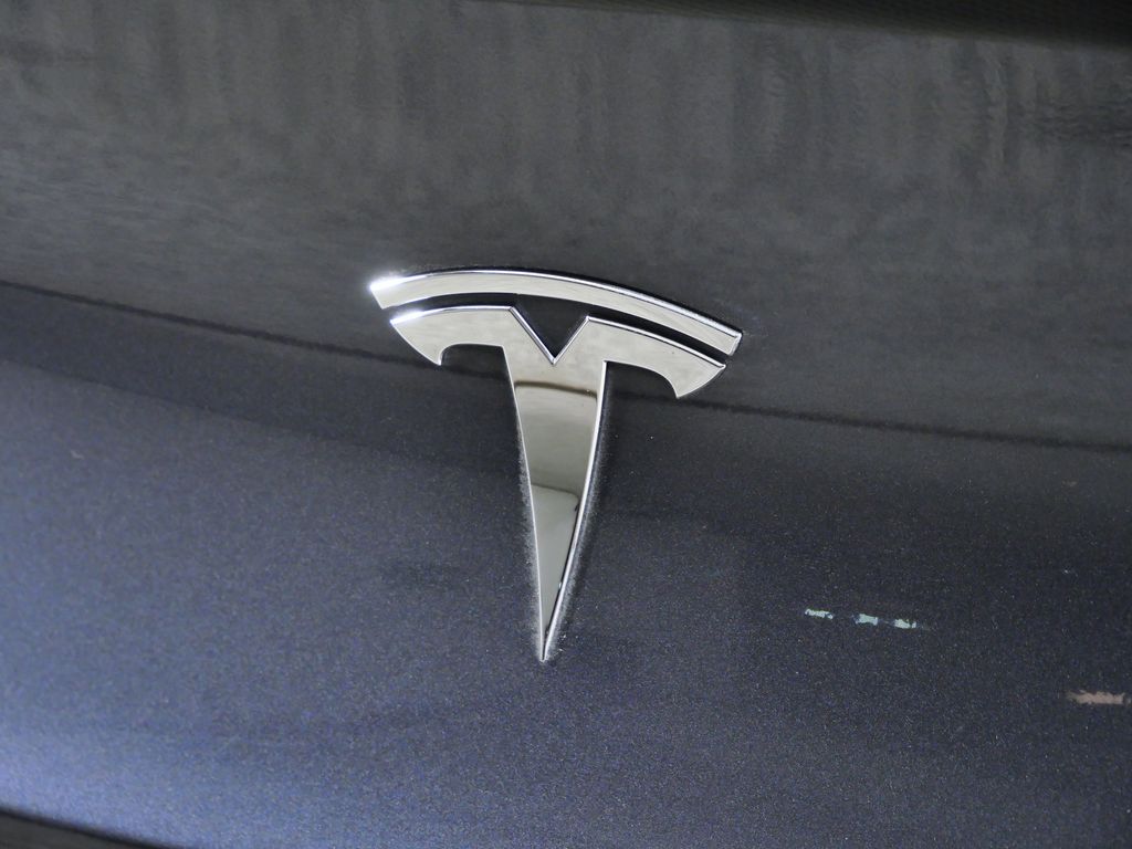 Thumbnail: 2022 Tesla Model Y - 12