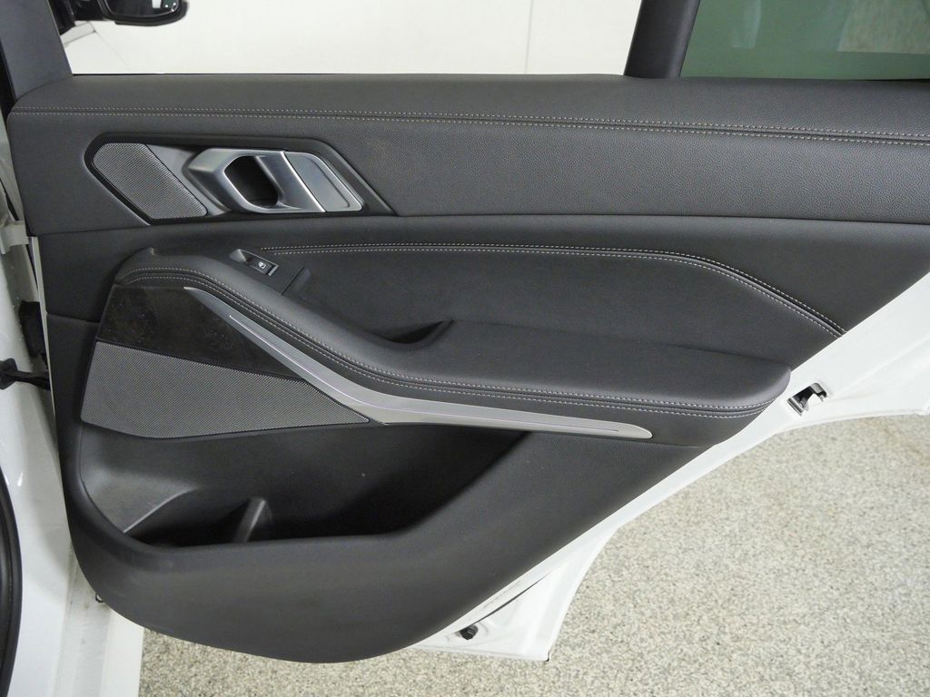 Thumbnail: 2023 BMW X5 - 29