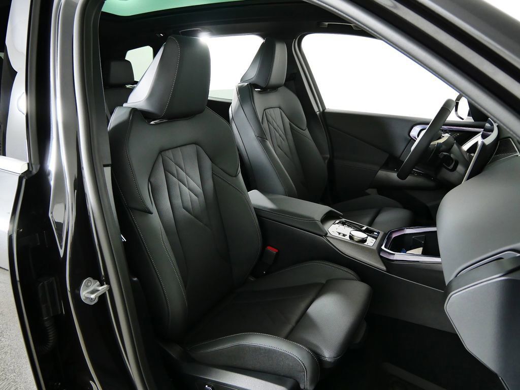 Thumbnail: 2025 BMW X3 - 24