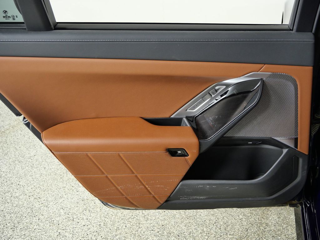 Thumbnail: 2023 BMW 7 Series - 35