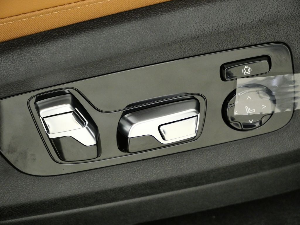 Thumbnail: 2026 BMW X5 - 22