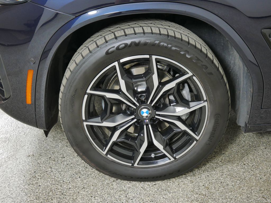 Thumbnail: 2023 BMW X4 - 21