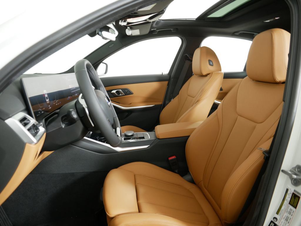 Thumbnail: 2025 BMW 3 Series - 32