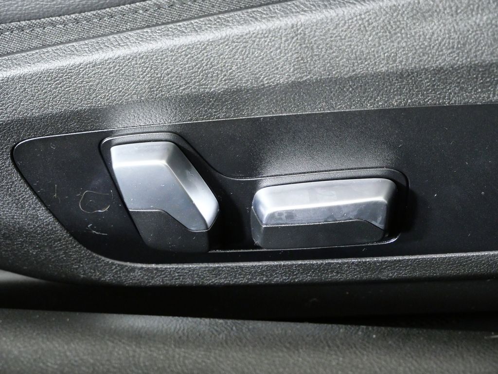 Thumbnail: 2023 BMW 4 Series - 27