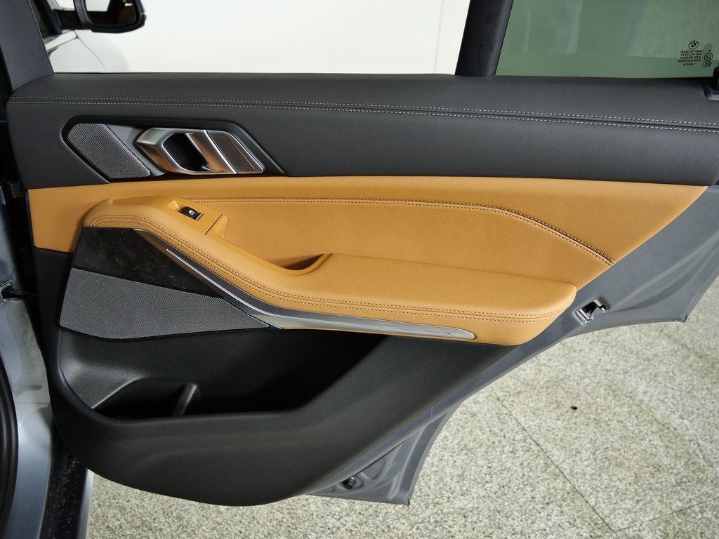 Thumbnail: 2026 BMW X5 - 25