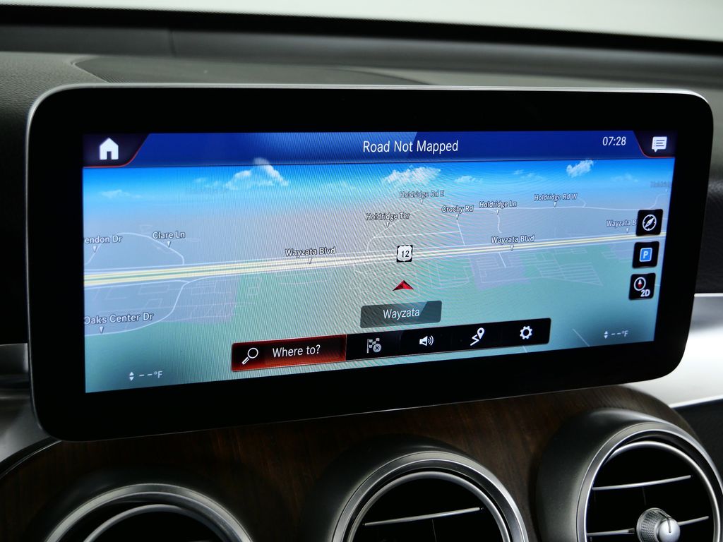 Thumbnail: 2021 Mercedes-Benz GLC - 43