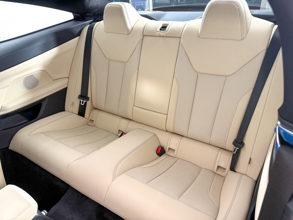 Thumbnail: 2026 BMW 4 Series - 32