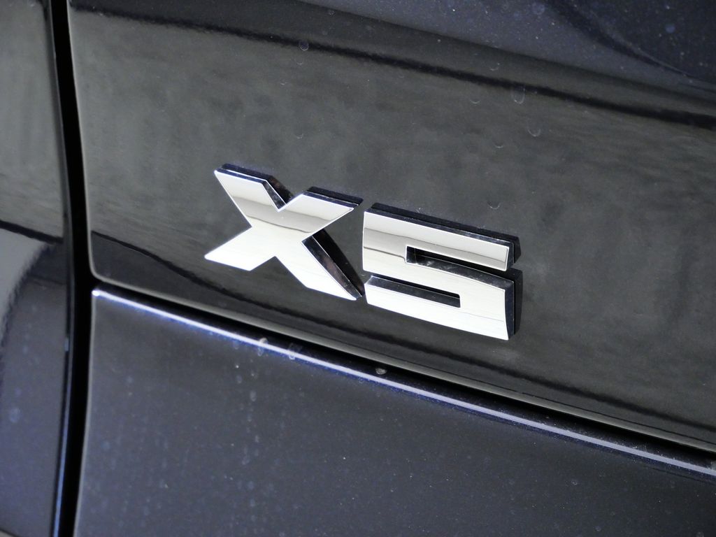 Thumbnail: 2026 BMW X5 - 13