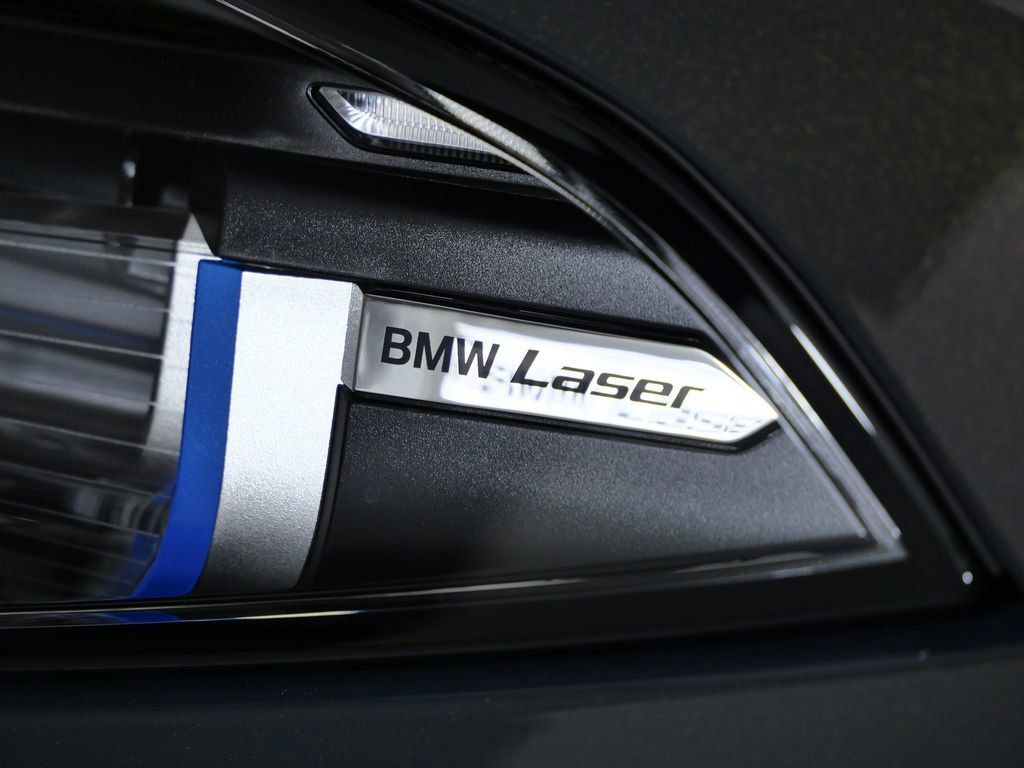 Thumbnail: 2026 BMW 8 Series - 6