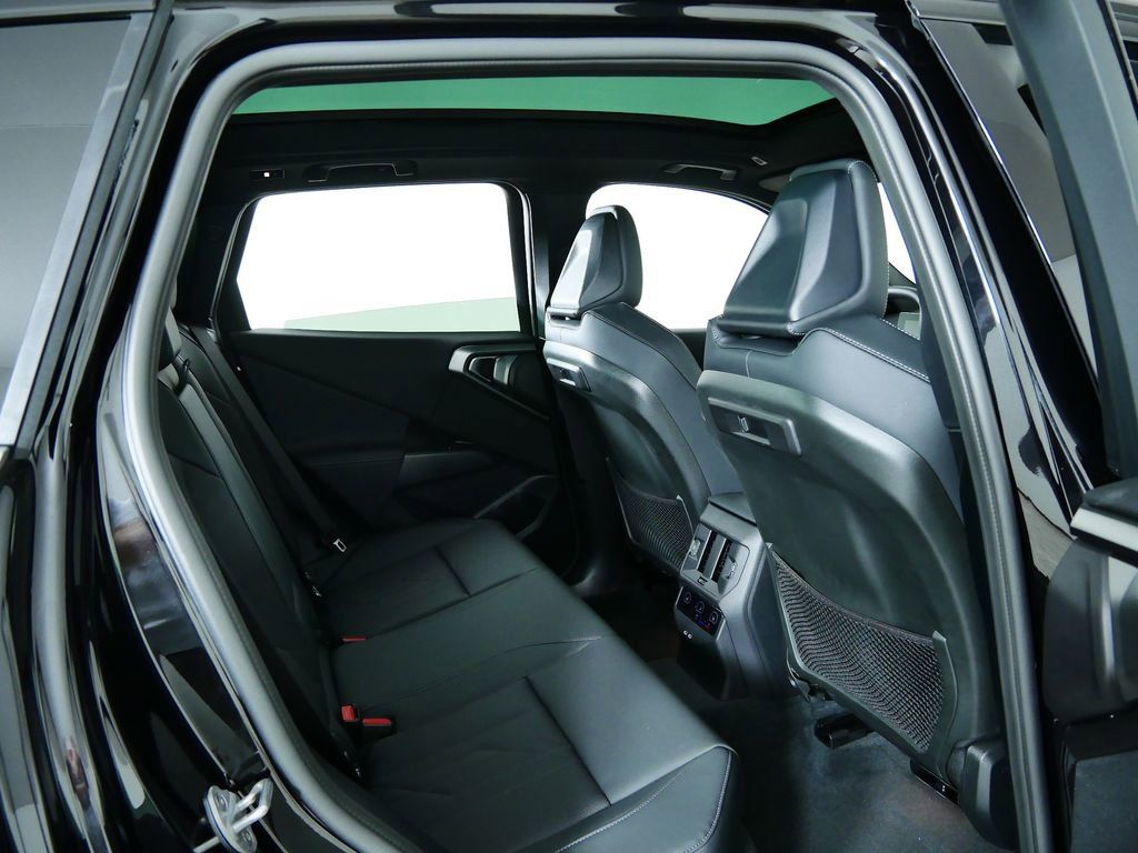 Thumbnail: 2026 BMW X3 - 27