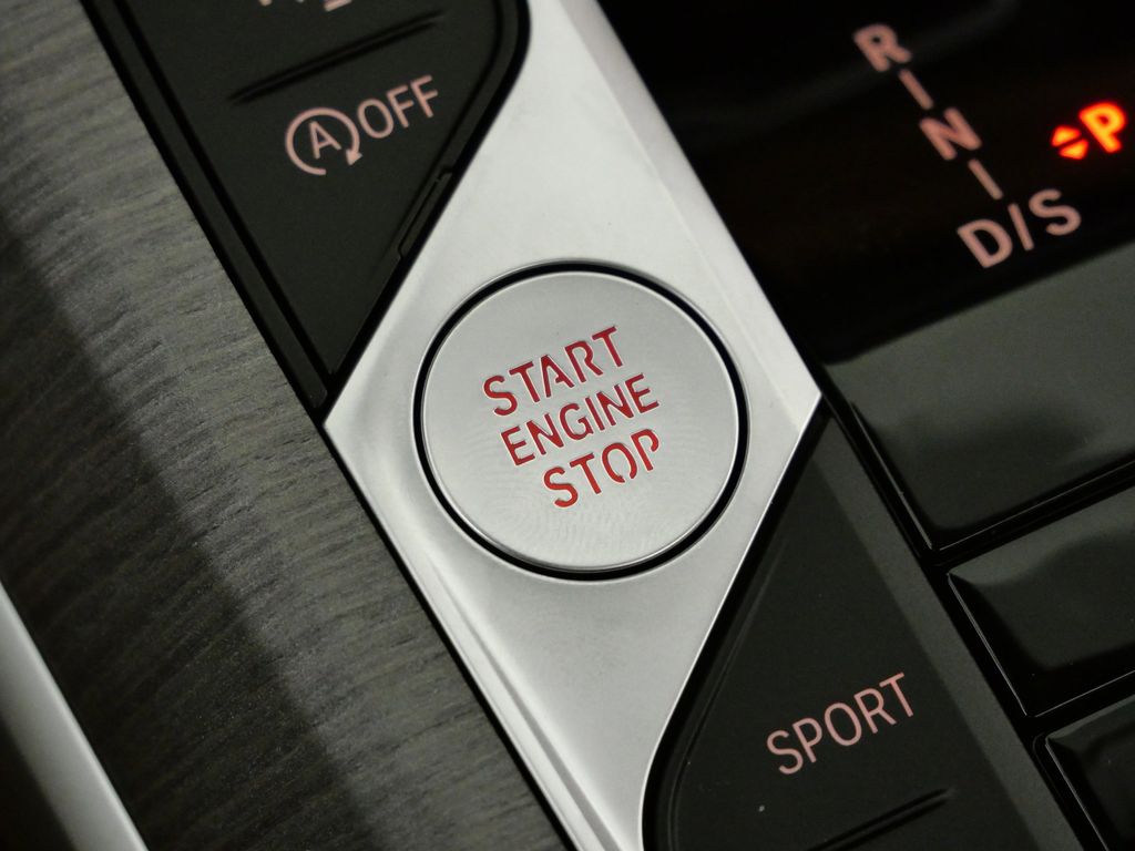 Thumbnail: 2026 BMW 3 Series - 45