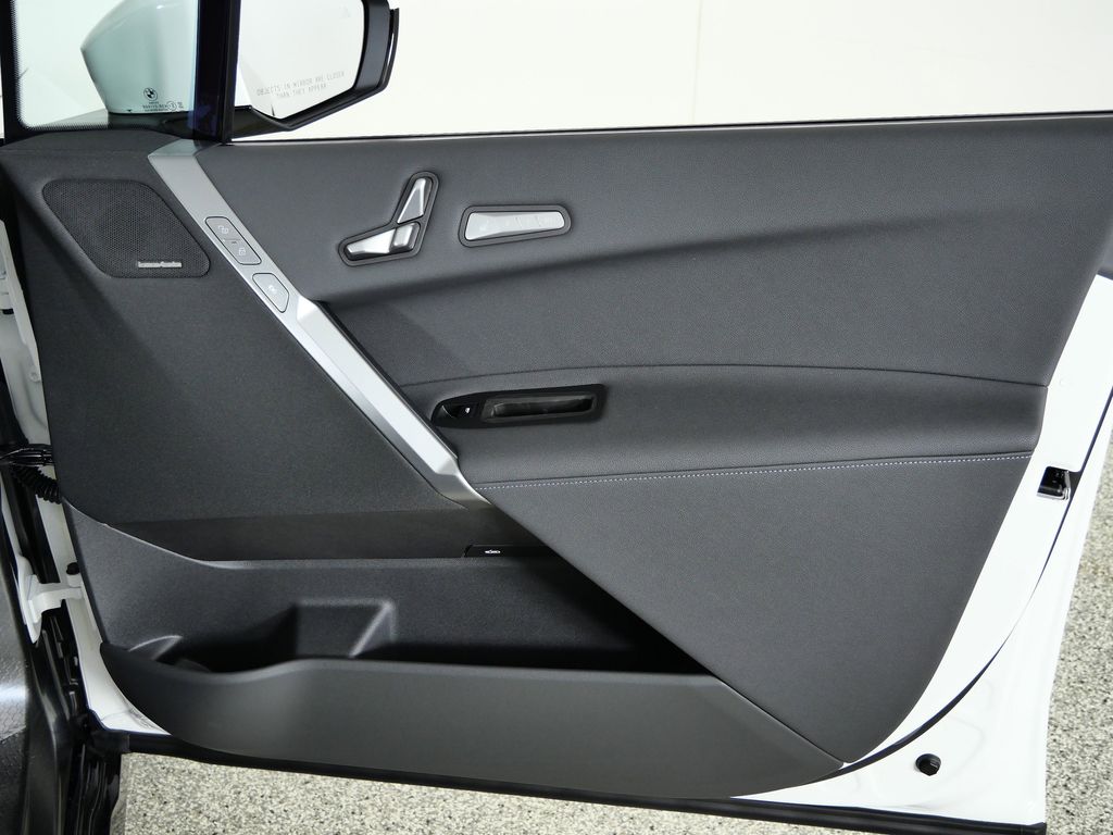 Thumbnail: 2026 BMW iX - 20