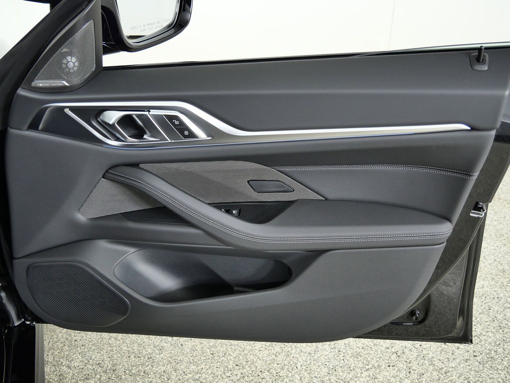 Thumbnail: 2026 BMW i4 - 19