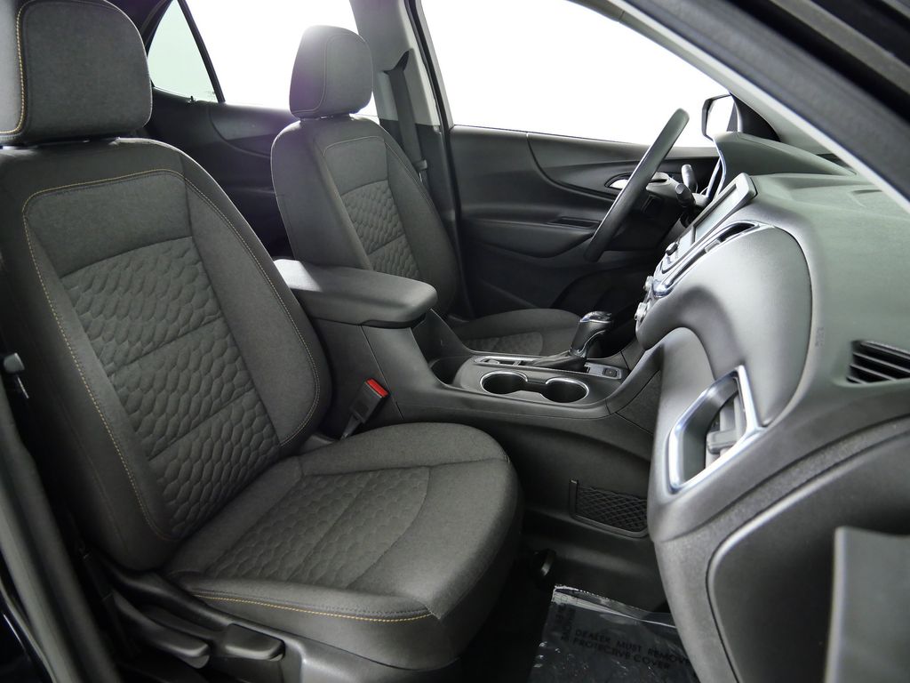 Thumbnail: 2018 Chevrolet Equinox - 21