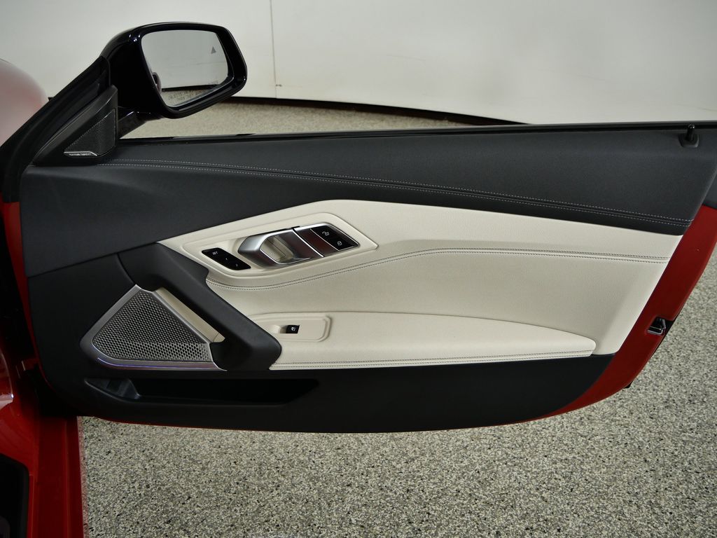 Thumbnail: 2024 BMW Z4 - 23