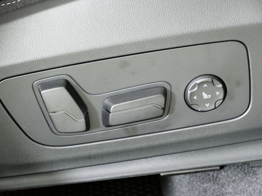 Thumbnail: 2026 BMW X1 - 24