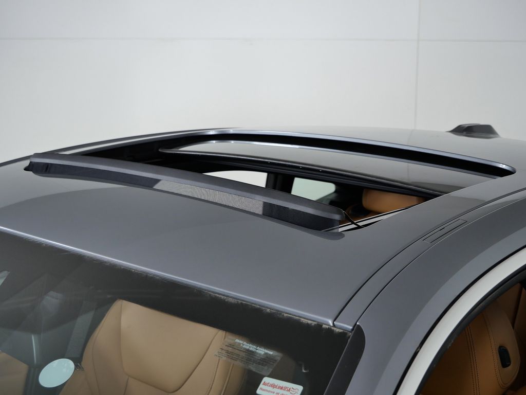 Thumbnail: 2026 BMW i4 - 18