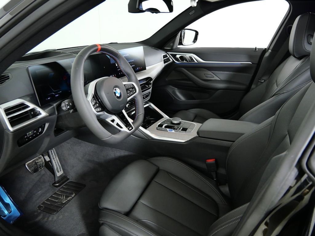 Thumbnail: 2026 BMW i4 - 33