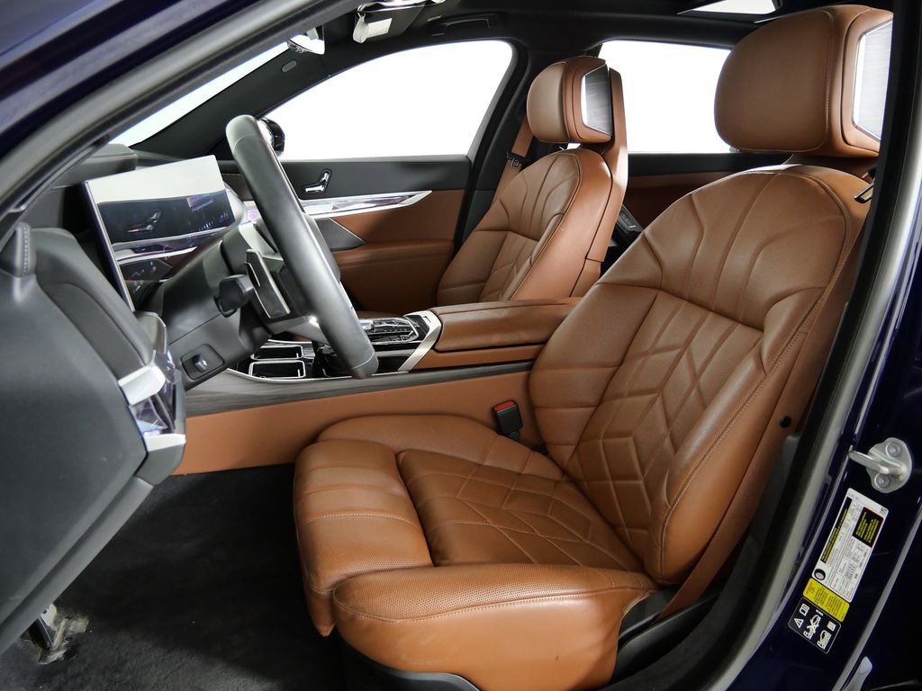 Thumbnail: 2023 BMW 7 Series - 40