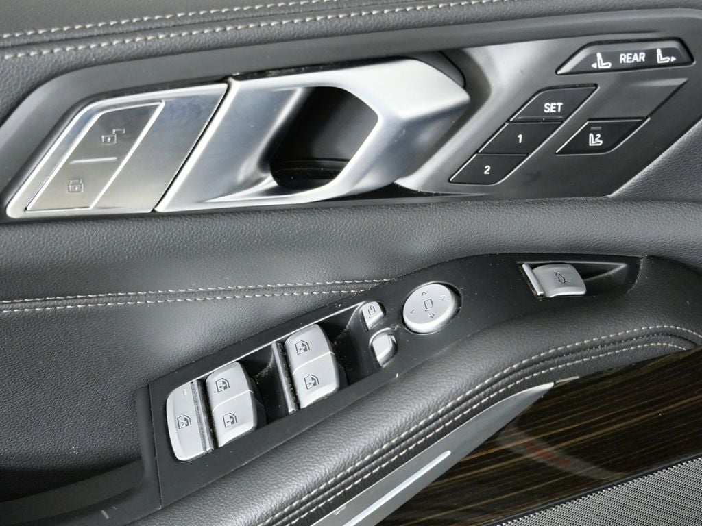 Thumbnail: 2019 BMW X7 - 37