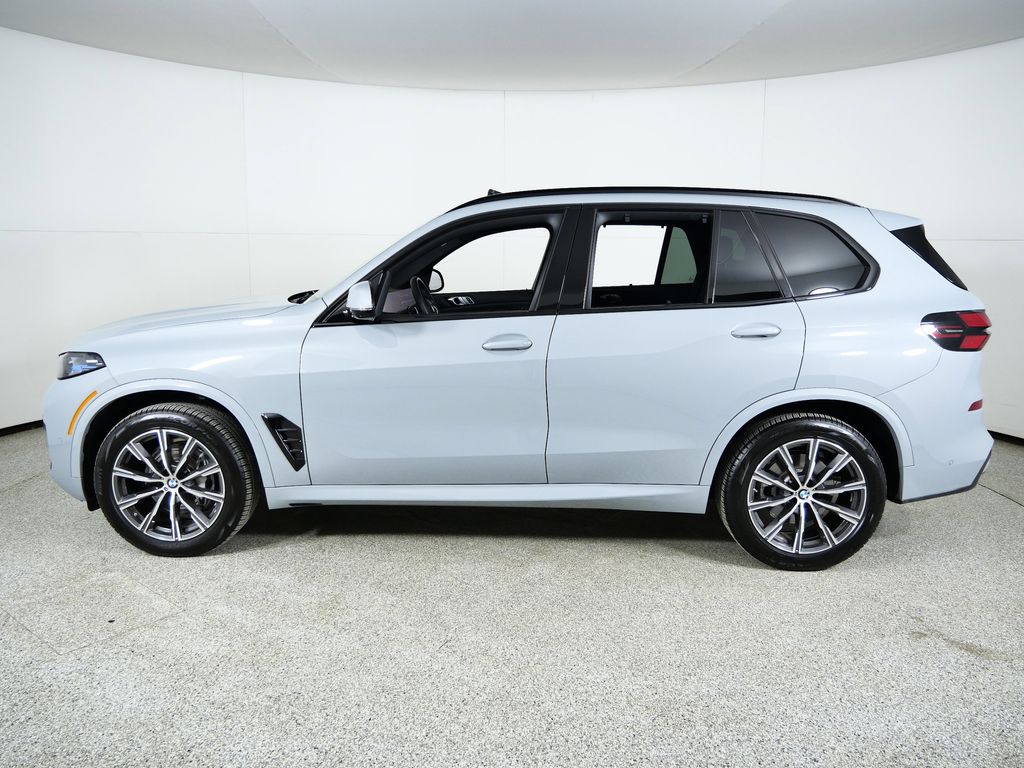 Thumbnail: 2025 BMW X5 - 18