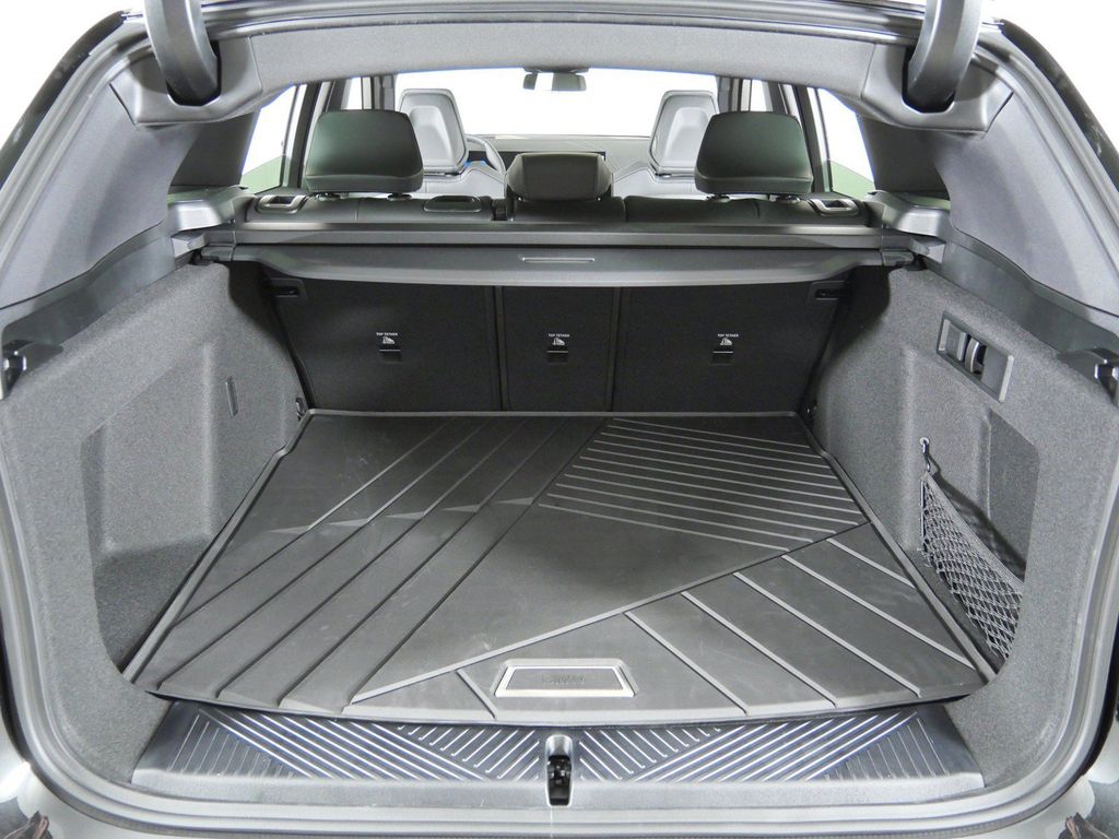 Thumbnail: 2026 BMW X3 - 27