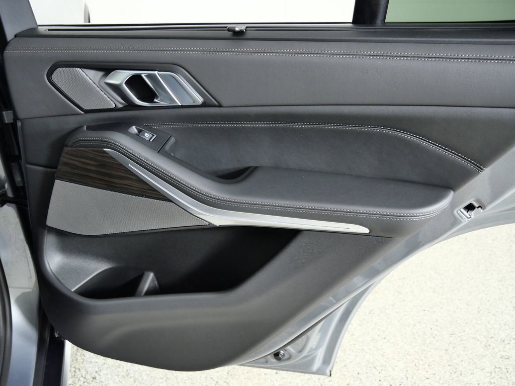 Thumbnail: 2026 BMW X5 - 27