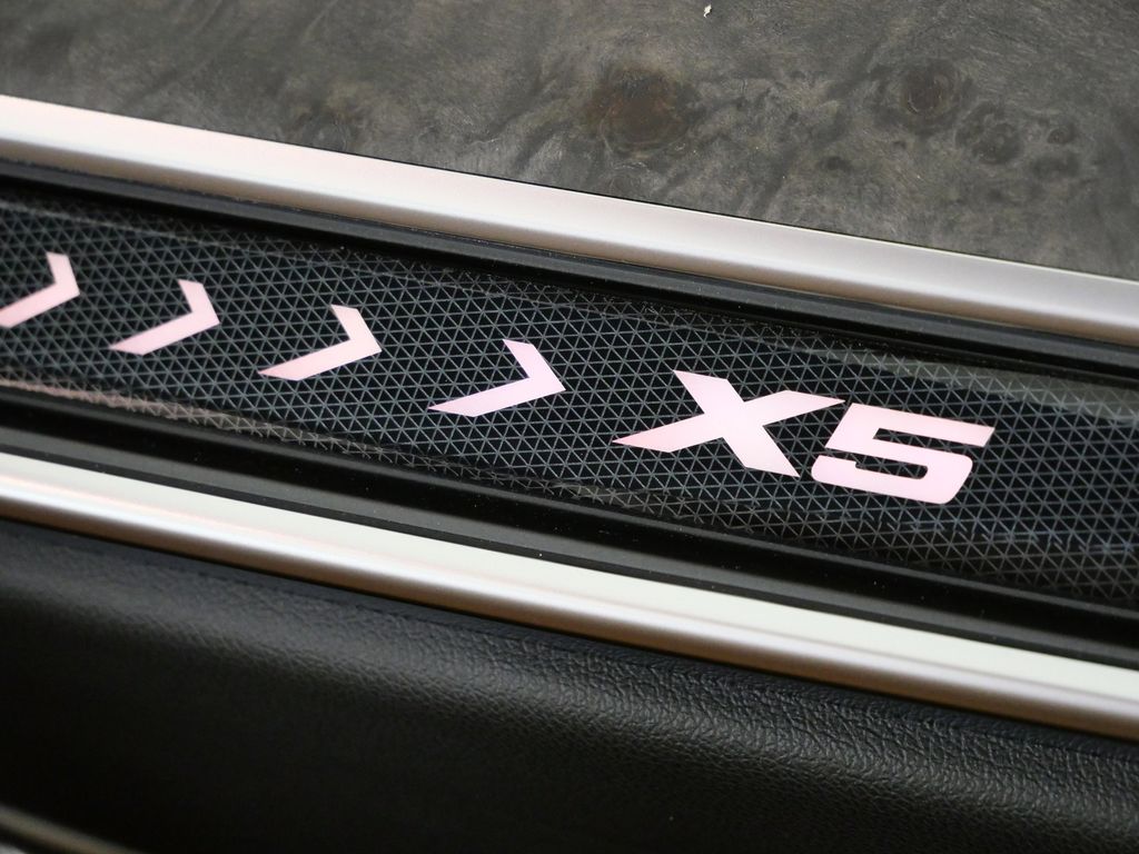 Thumbnail: 2026 BMW X5 - 24