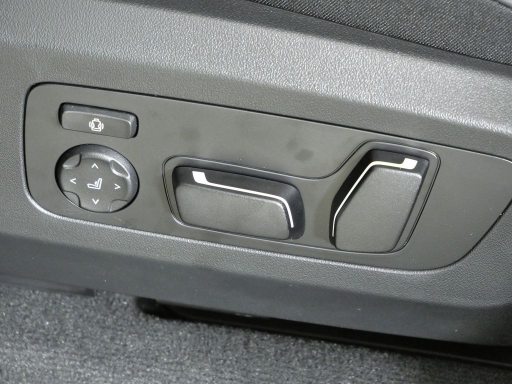 Thumbnail: 2026 BMW X3 - 36