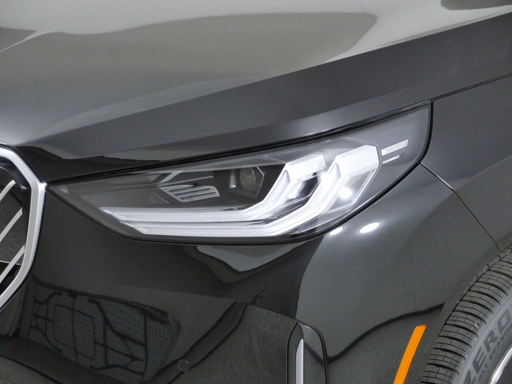 Thumbnail: 2026 BMW X3 - 3