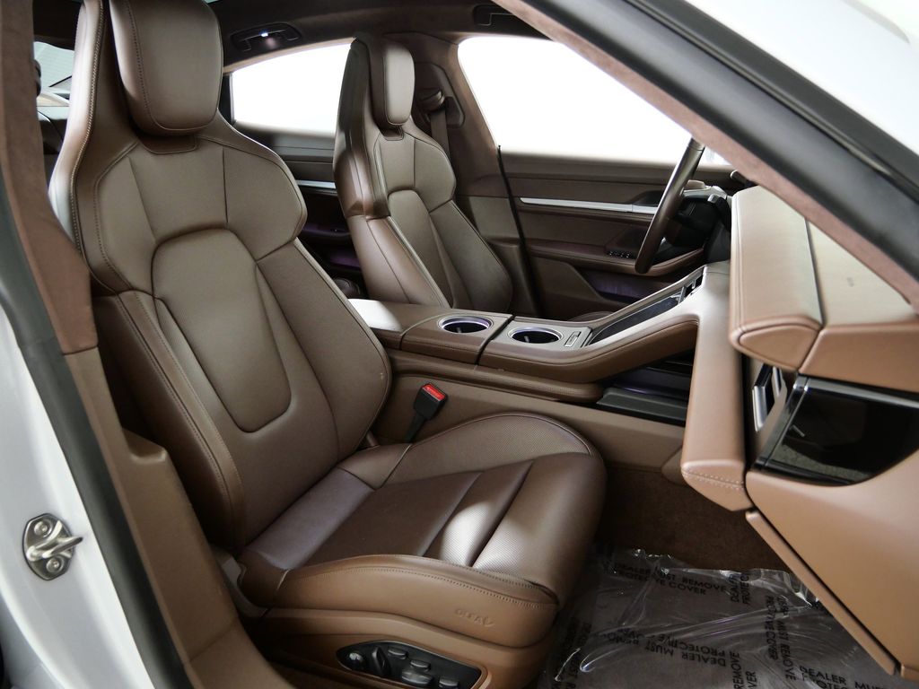 Thumbnail: 2024 Porsche Taycan - 22