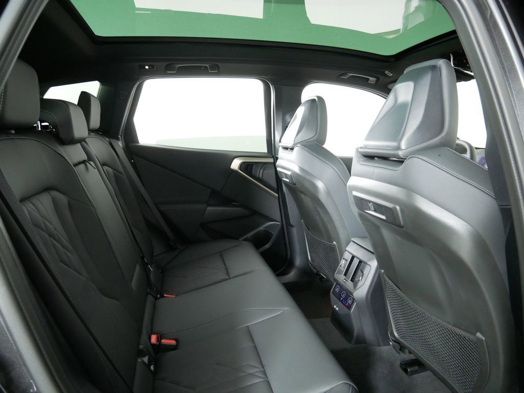 Thumbnail: 2025 BMW X3 - 25