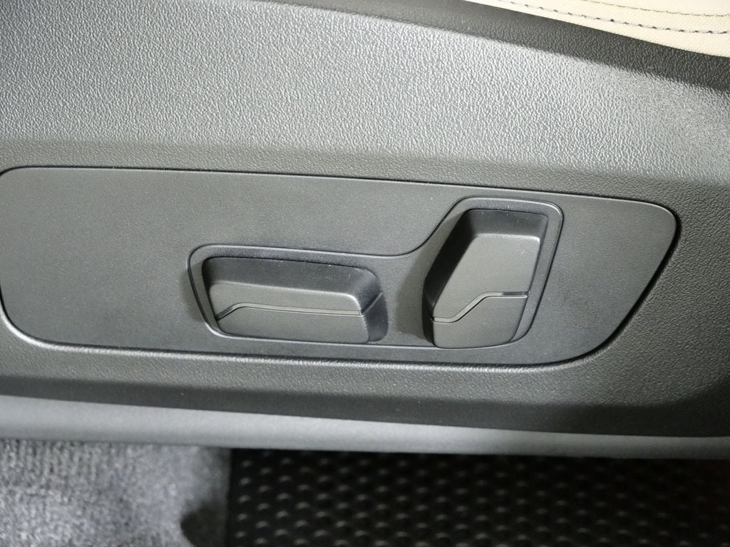 Thumbnail: 2025 BMW X1 - 42