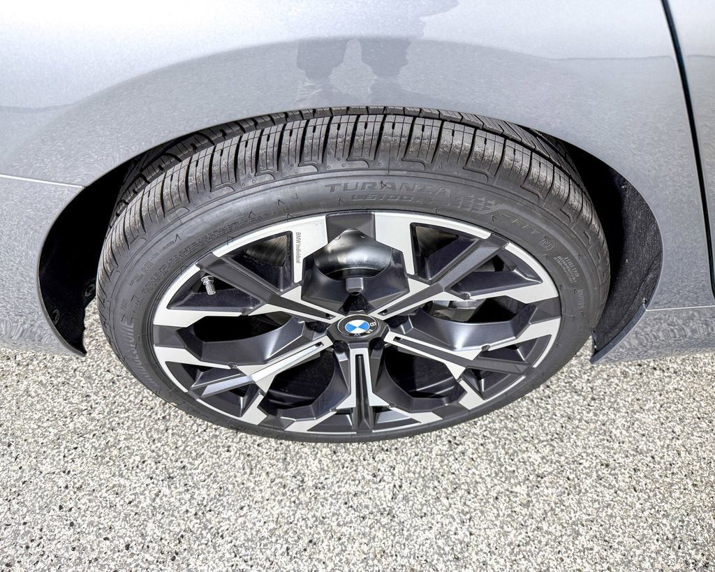 Thumbnail: 2025 BMW 3 Series - 20