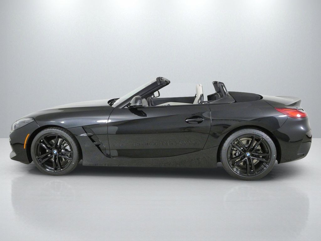 Thumbnail: 2026 BMW Z4 - 15