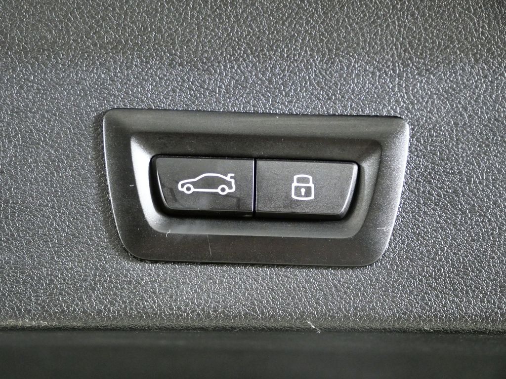 Thumbnail: 2024 BMW X3 - 33