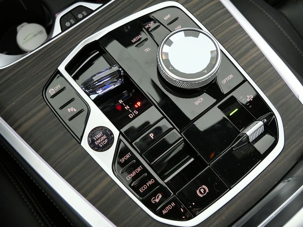 Thumbnail: 2026 BMW X7 - 48