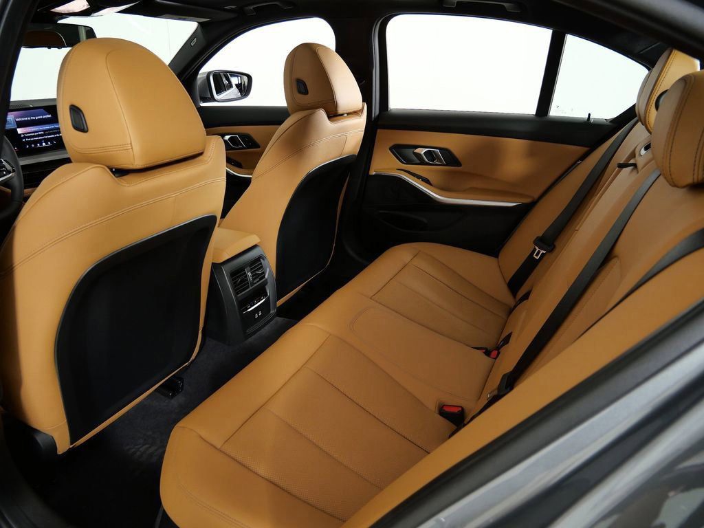 Thumbnail: 2026 BMW 3 Series - 31
