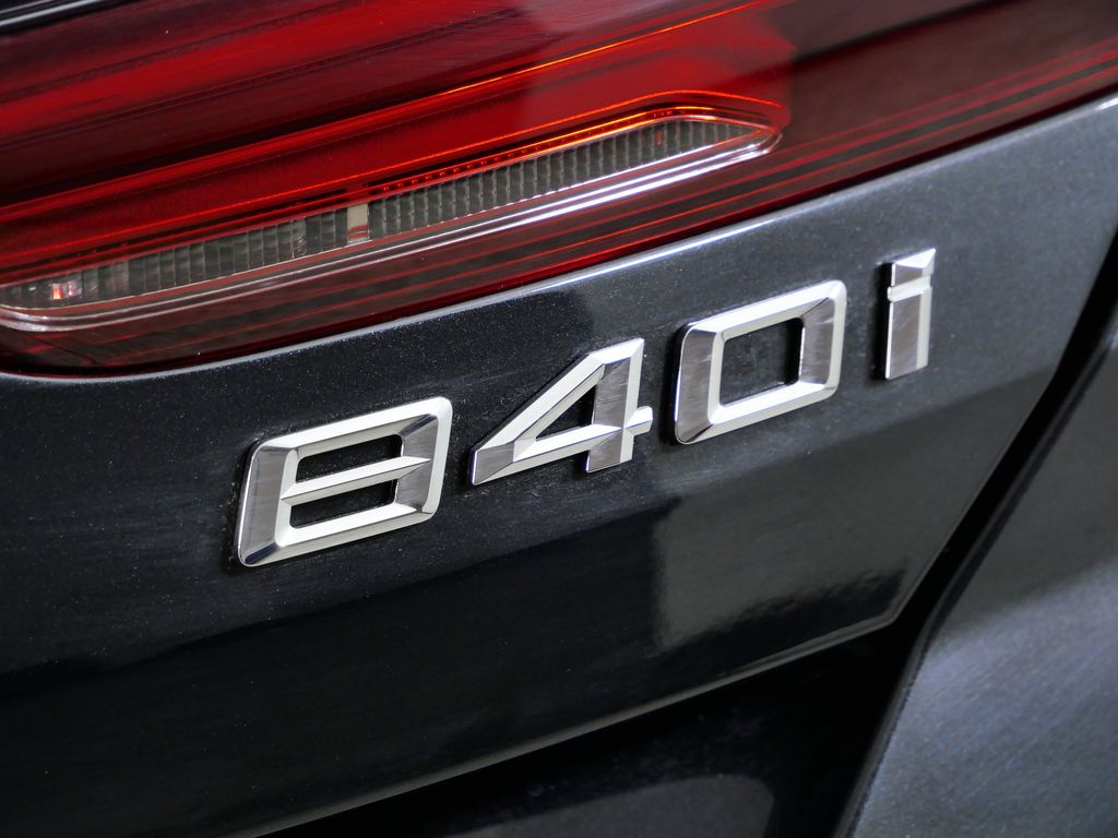 Thumbnail: 2026 BMW 8 Series - 13