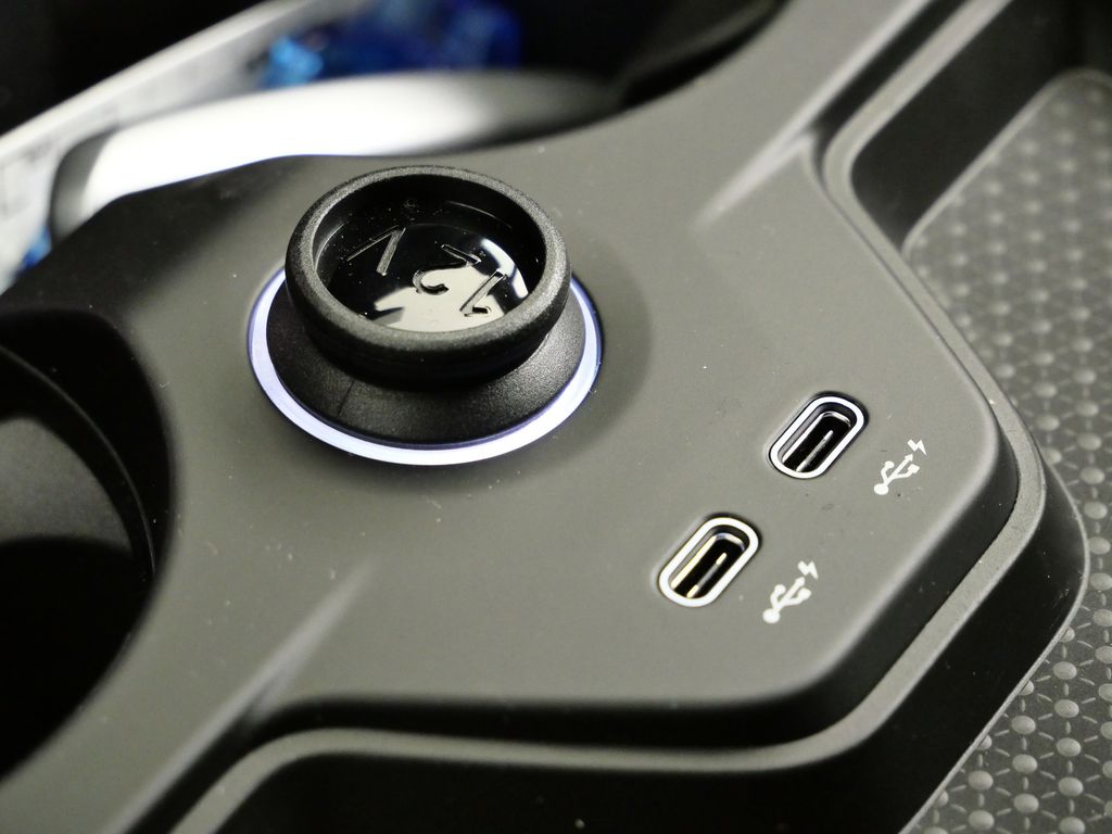 Thumbnail: 2026 BMW iX - 48