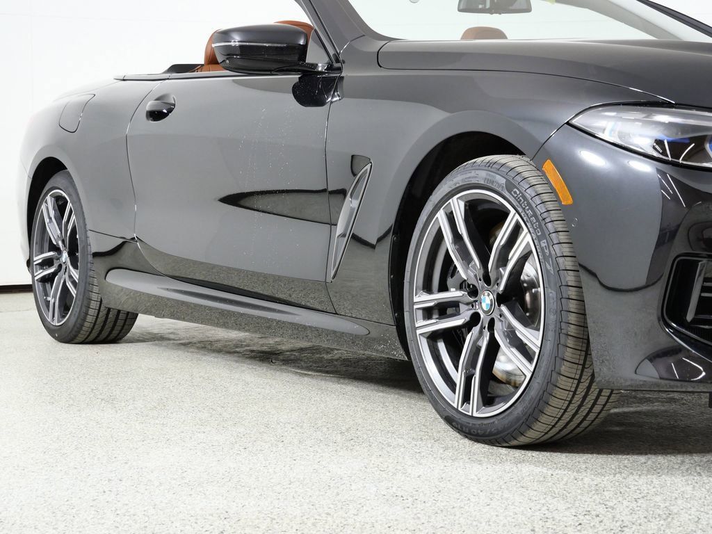 Thumbnail: 2026 BMW 8 Series - 8