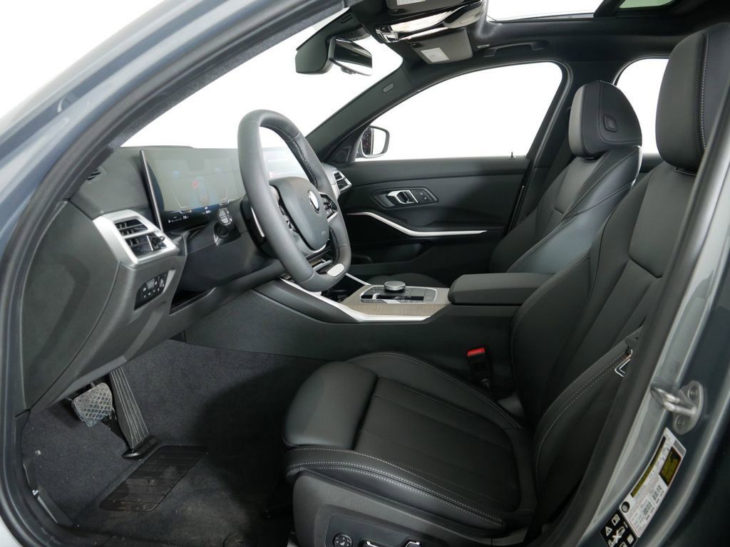 Thumbnail: 2025 BMW 3 Series - 32